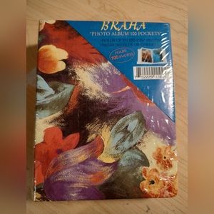 NWT mini photo album